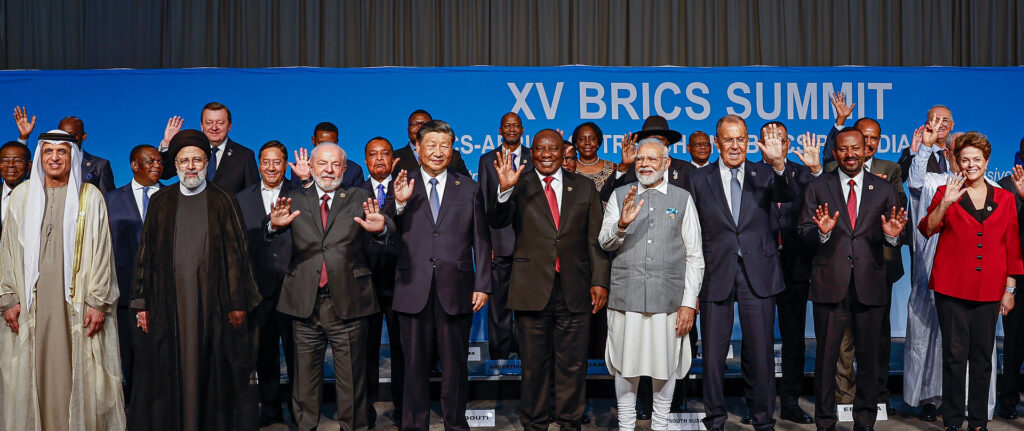 Presidente da República, Luiz Inácio Lula da Silva e presidentes dos países amigos do BRICS, posam para foto oficial após a reunião do grupo.